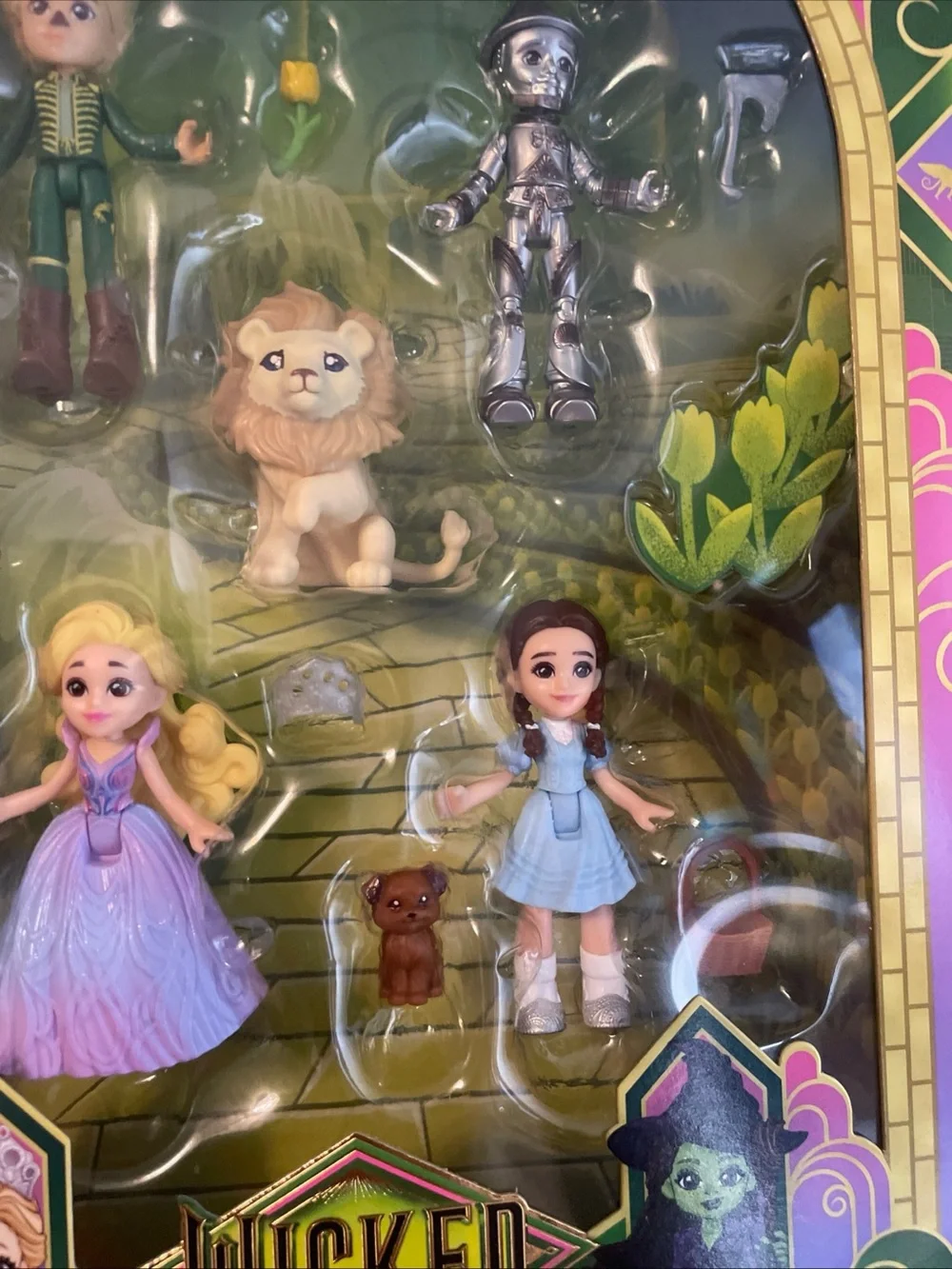 NIB Wicked 2025 Oz Story Set Mattel figure Set Small Doll. 10+ Pieces. Sealed.
